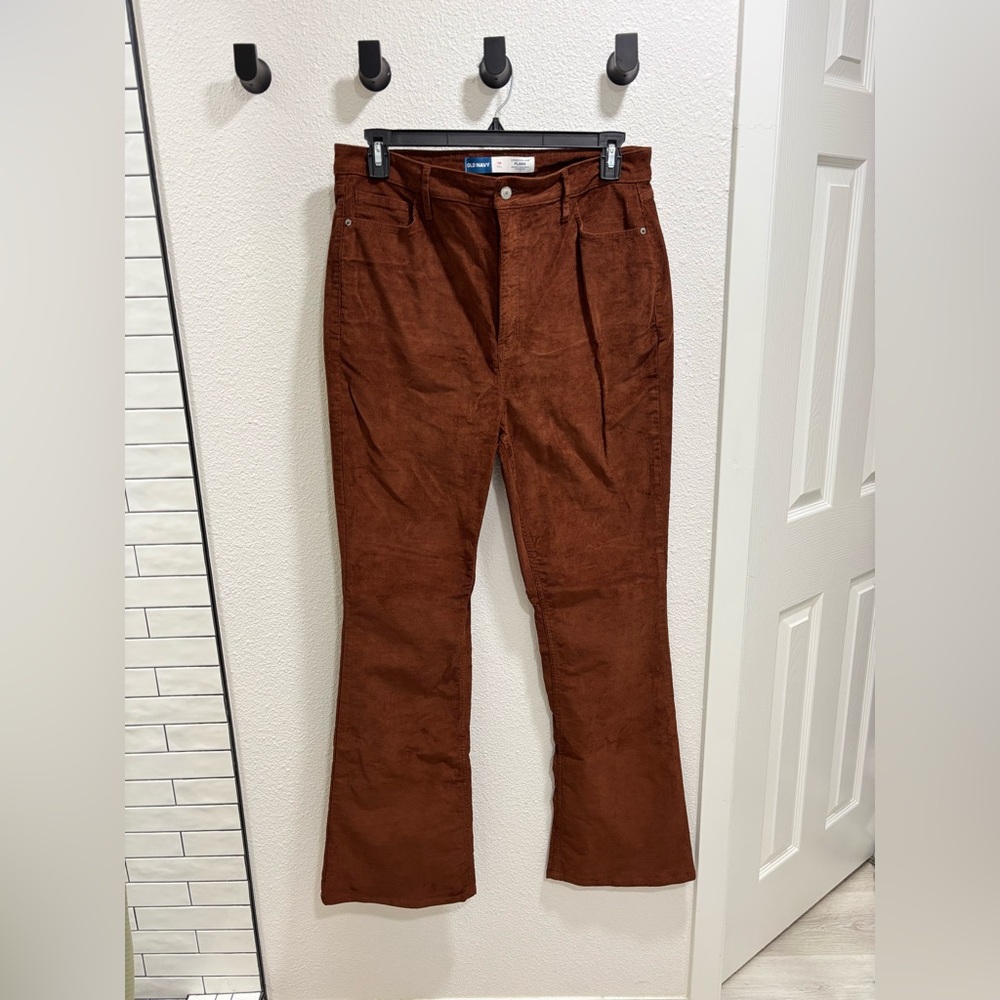 Old Navy - Higher High-Rise Flare Corduroys - 14 TALL